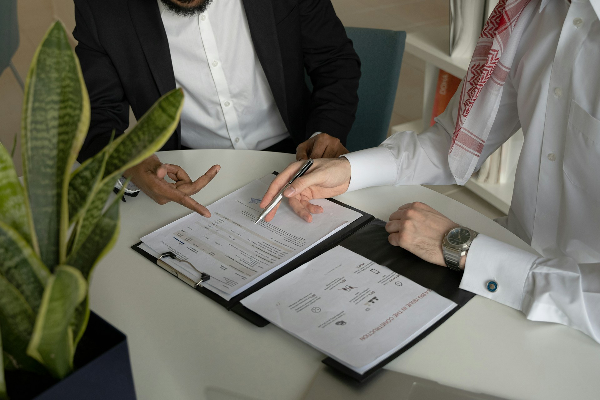 Important Lease Terms to Review Before Signing